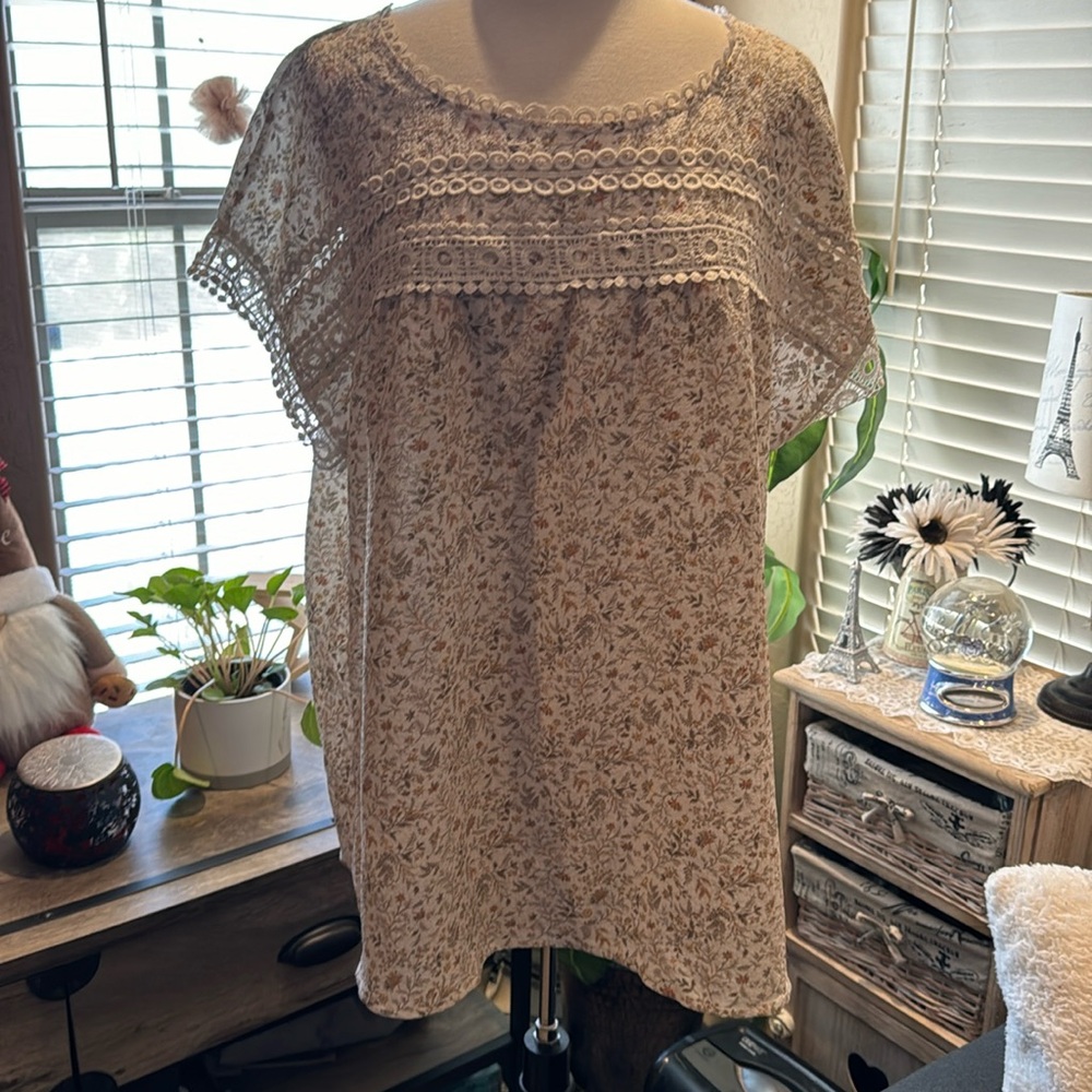 Flower and Feather summer top